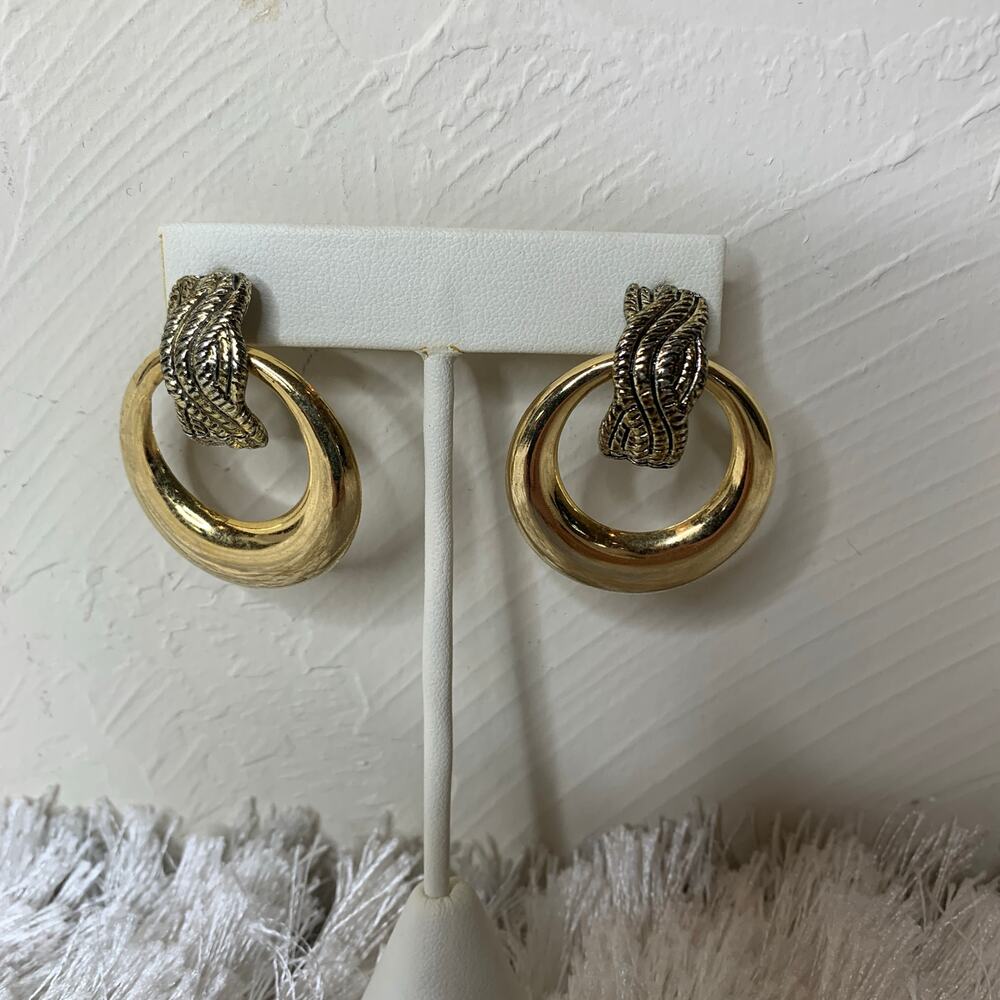 Gold Doorknocker Earrings Post Rope Bar 1.25" diameter 1.5" total drop
